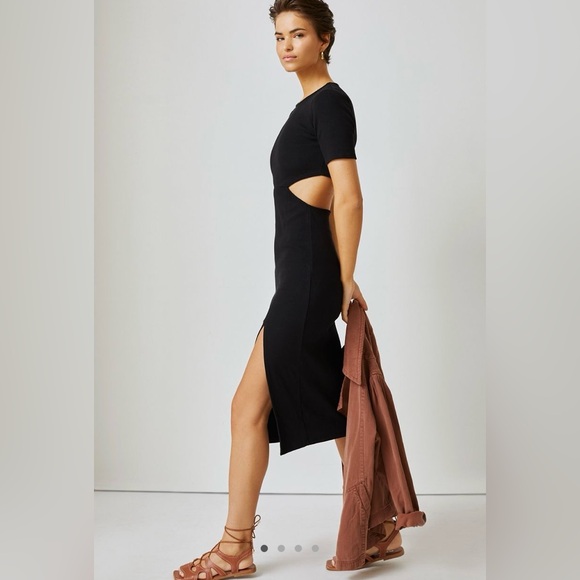 Bordeaux Cutout A-Line Midi Dress in Black - Picture 4 of 6